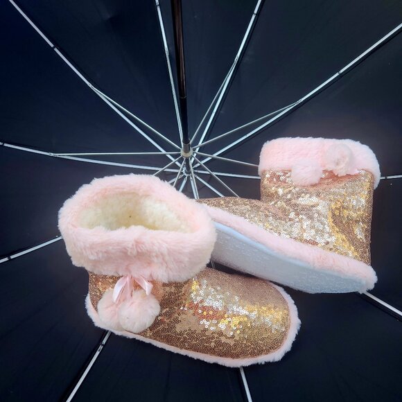 Ardene Shoes - Sequin Adult Pink Bauble Slipper Boots - so warm - Brand New